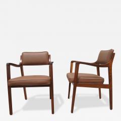 Edward Wormley Pair of Leather and Walnut Armchairs by Edward Wormley for Dunbar - 338087