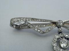 Edwardian Diamond and Platinum Bow Pin C 1900 - 3748272