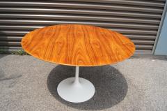 Eero Saarinen 47 Walnut Pedestal Dining Table by Eero Saarinen for Knoll - 3210653