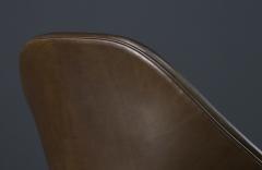 Eero Saarinen Early Eero Saarinen Womb Forest Green Leather Chair for Knoll - 3801338