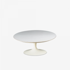 Eero Saarinen Early Eero Saarinen for Knoll Oval Pedestal Tulip Coffee Table in White Laminate - 3829350