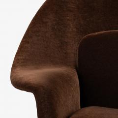 Eero Saarinen Early Eero Saarinen for Knoll Womb Chair Ottoman in Chocolate Mohair - 4242673