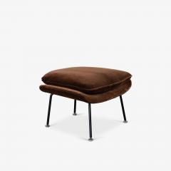Eero Saarinen Early Eero Saarinen for Knoll Womb Chair Ottoman in Chocolate Mohair - 4242675