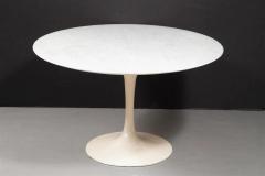 Eero Saarinen Eero Saarinen Oval Marble Top Dining Table for Knoll - 2879724