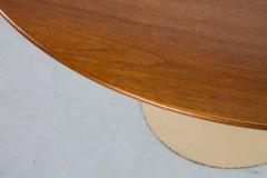 Eero Saarinen Eero Saarinen Walnut Tulip Table for Knoll - 240969