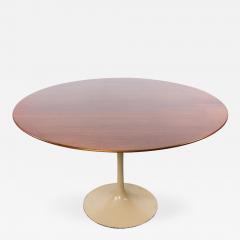 Eero Saarinen Eero Saarinen Walnut Tulip Table for Knoll - 241352