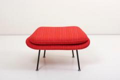 Eero Saarinen Eero Saarinen Womb Chair with Ottoman by Knoll in Knoll Dynamic Fabric - 766256