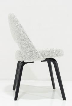 Eero Saarinen Eero Saarinen for Knoll 8 Executive Dining Chairs Black White Boucle Wood Legs - 3825857