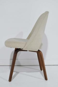 Eero Saarinen Eero Saarinen for Knoll Executive Dining Chairs in Off White - 1660682