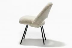 Eero Saarinen Eero Saarinen for Knoll Executive Side Chair in White Ivory Shearling c 1950 - 3910062