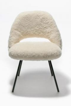 Eero Saarinen Eero Saarinen for Knoll Executive Side Chair in White Ivory Shearling c 1950 - 3910064