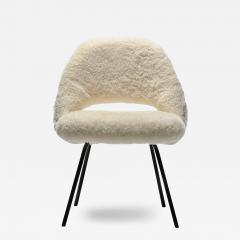 Eero Saarinen Eero Saarinen for Knoll Executive Side Chair in White Ivory Shearling c 1950 - 3912174