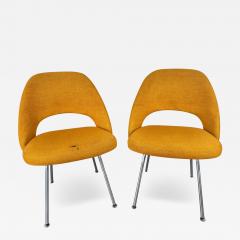 Eero Saarinen Eero Saarinen for Knoll MCM Tumeric Orange Uphostery Side Chair a Pair - 3817986