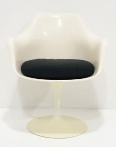 Eero Saarinen Eero Saarinen for Knoll Tulip Chairs - 3882644