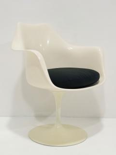 Eero Saarinen Eero Saarinen for Knoll Tulip Chairs - 3882649