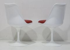 Eero Saarinen Eero Saarinen for Knoll Tulip Chairs Set of Two - 4551153