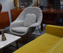 Eero Saarinen Eero Saarinen for Knoll Womb Chair is French Boucle - 4290290
