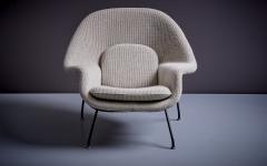 Eero Saarinen Newly upholstered Set of Eero Saarinen Womb Chair and Ottoman or Stool for Knoll - 3092595