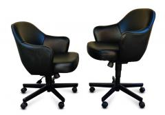 Eero Saarinen Pair Saarinen Knoll Executive Chairs Black Leather Tilt Swivel Height Adjustable - 2618368