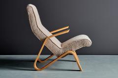 Eero Saarinen Pair of Eero Saarinen Grass Hopper Chairs for Knoll newly upholstered in Boucl  - 4613773