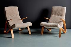 Eero Saarinen Pair of Eero Saarinen Grass Hopper Chairs for Knoll newly upholstered in Boucl  - 4613774