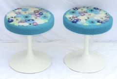 Eero Saarinen Pair of Eero Saarinen for Knoll Tulip Swivel Stools 1970 United States - 3095699