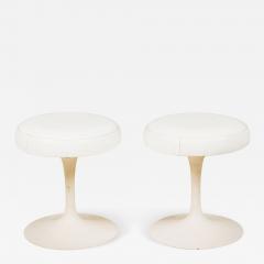 Eero Saarinen Pair of Finnish Eero Saarinen for Knoll International Swivel Tulip Stools - 4307281