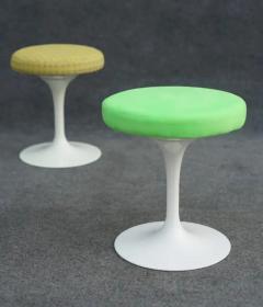 Eero Saarinen Pair of Mixed Upholstery Eero Saarinen Tulip Swivel Stools by Knoll Studio - 3781205