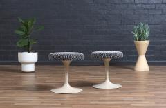Eero Saarinen Pair of Vintage Eero Saarinen Tulip Swiveling Stools for Knoll - 4218026
