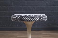 Eero Saarinen Pair of Vintage Eero Saarinen Tulip Swiveling Stools for Knoll - 4218027
