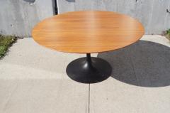 Eero Saarinen Rare Tea Height Pedestal Table by Eero Saarinen for Knoll - 102094