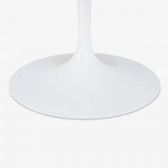 Eero Saarinen Saarinen 60 Round Tulip Pedestal Dining Table in White Laminate by Knoll - 4364052