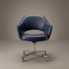 Eero Saarinen Saarinen Executive Arm Chair in Blue Leather on Stainless Steel Base by Knoll - 4504736