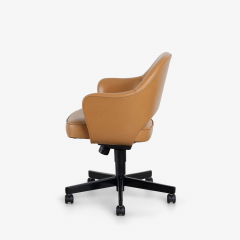 Eero Saarinen Saarinen Executive Arm Chair in Caramel Edelman Leather by Knoll Swivel Base - 3412265