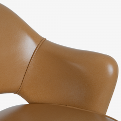 Eero Saarinen Saarinen Executive Arm Chair in Caramel Edelman Leather by Knoll Swivel Base - 3412274