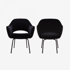 Eero Saarinen Saarinen Executive Arm Chairs Black Edition Set of 6 - 443644