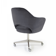 Eero Saarinen Saarinen Executive Armchair in Gunmetal Velvet on Vintage Swivel Base - 3346226