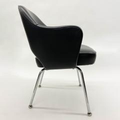 Eero Saarinen Saarinen Executive Armchair in Original Black Leather Steel Tubular Legs - 3328903