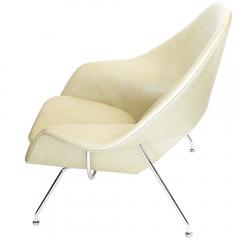 Eero Saarinen Saarinen Womb Chair and Ottoman in Vanilla Leather for Knoll Dated 1978 - 181533