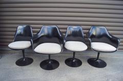 Eero Saarinen Set of Four Black Tulip Chairs by Eero Saarinen for Knoll - 983077