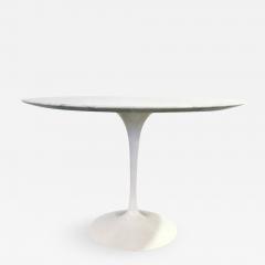 Eero saarinen tulip table by eero saarinen Saarinen tulip table