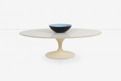 Eero Saarinen Vintage Eero Saarinen for Knoll White Oval Tulip Cocktail Table 1957 - 4106279