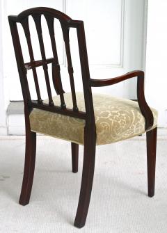 Eight American Hepplewhite Revival Dining Chairs - 1464348