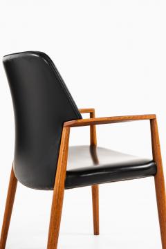 Ejner Larsen Aksel Bender Madsen Armchairs Produced by Fritz Hansen - 1990041