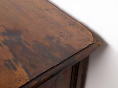Elegant 18th Century Walnut Baroque Commode - 342892