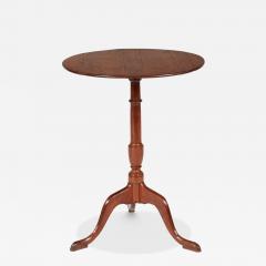 Elegant 18th c Tripod Table with Thin Oval Top - 4483916