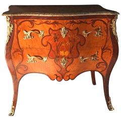 Elegant French 18th Century Commode Louis XV Period - 1816985