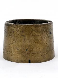 Elegant Mid Century Modern Cast Bronze Ashtray Germany 1960s - 4601469