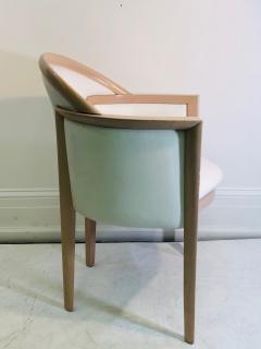 Elegant Set of 4 Italian Chairs with Great Design - 1031992
