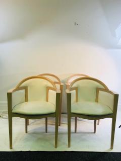 Elegant Set of 4 Italian Chairs with Great Design - 1031994